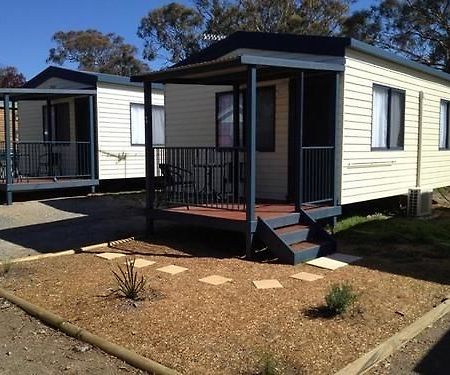 Goulburn South Caravan Park Екстериор снимка